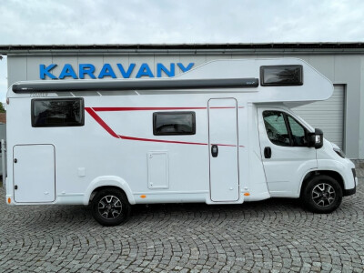 LMC Tourer A690