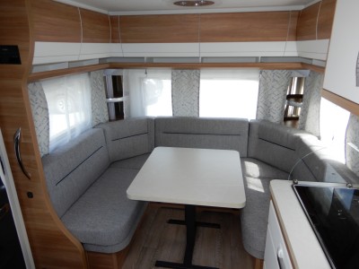 HOBBY De Luxe 540 UL - akce 50.tis. příslušenství