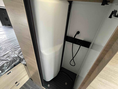 KNAUS BOXTIME 630 ME - VELETRŽNÍ CENOVÁ NABÍDKA