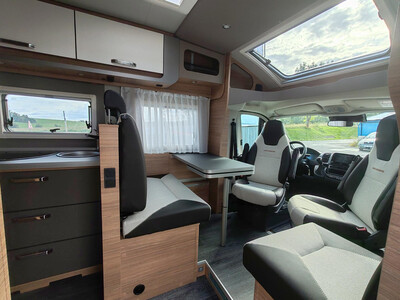 Weinsberg CaraSuite 700 MEG EDITION [SPICY]  2027