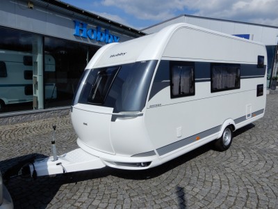 HOBBY 470 KMF ONTOUR - akce 50.tis. příslušenství